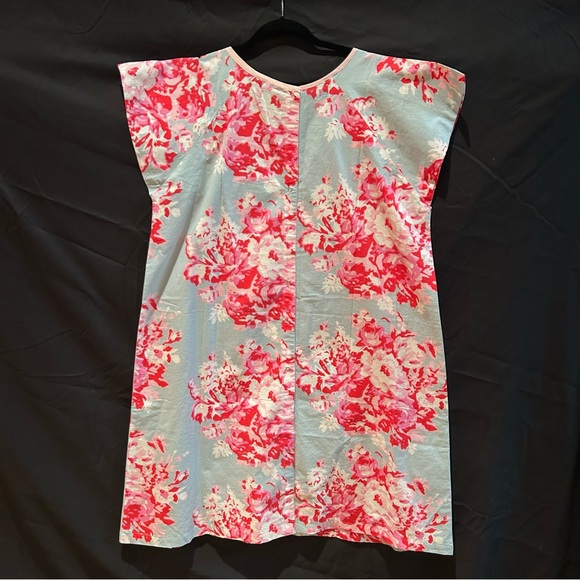 C - Floral Maternity Gown with Pink and White Pattern - Picture 5 of 5